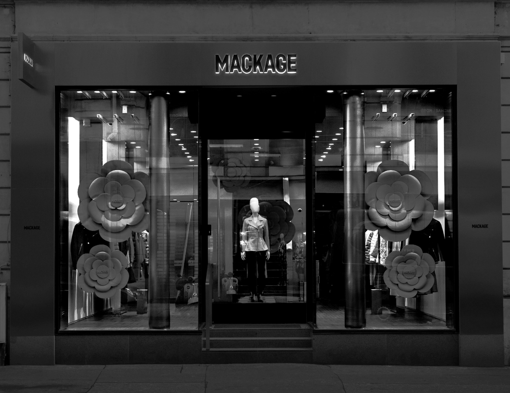 Mackage 巴黎零售店的外观